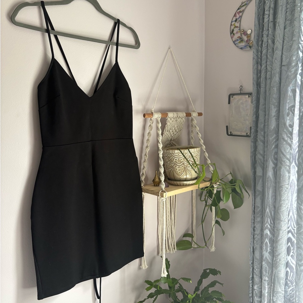 Elegant Black Spaghetti Strap Dress